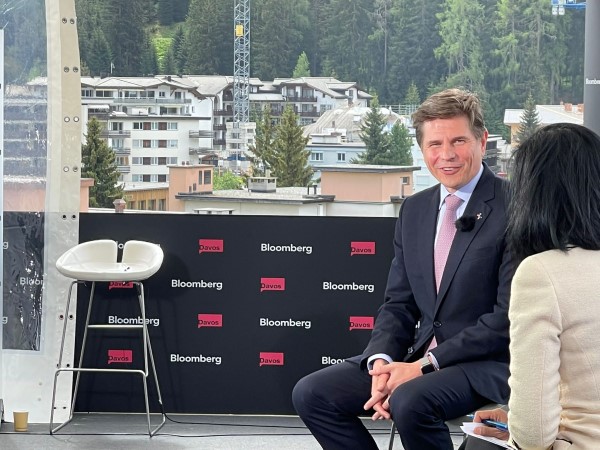Gucho_Bloomberg_Interview_Forest_Background