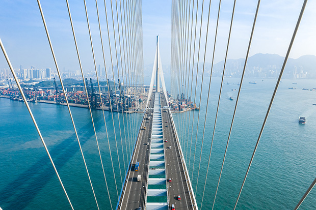 Connecting bridge