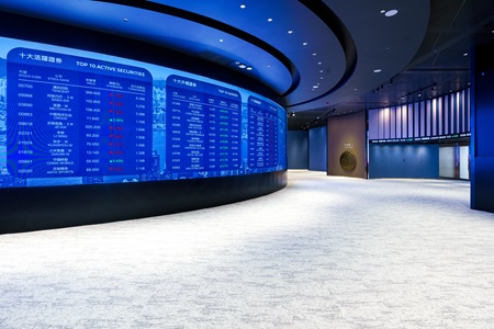 Curved screen 1.jpg